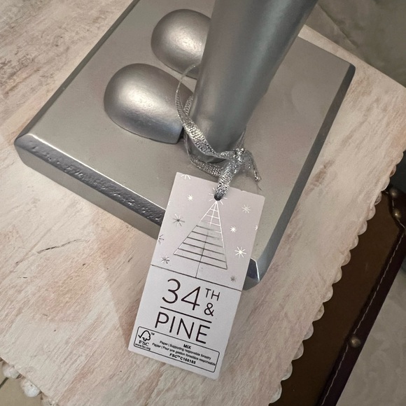 34th & Pine Christmas Nutcracker Decor - Picture 6 of 6